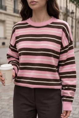Rosa gestreifter Feinstrickpullover mit Rundhalsausschnitt — Rosa