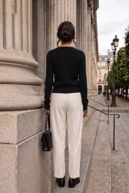 Maglia Nera da Donna a Girocollo con Bottoni — Nero