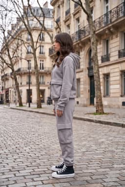 Chándal Cargo Gris Oversize con Capucha para Mujer