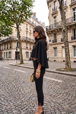 Dames High-Waist Stretch Capribroek met Split — Zwart