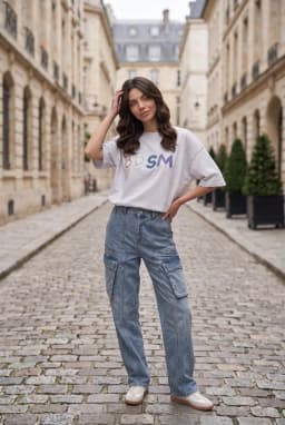 Oversized T-shirt med Grafiskt Tryck och Nedhasade Axlar för Dam Vit