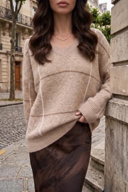 Women's Oversized V-Neck Checked Textured Knit Sweater — Beige