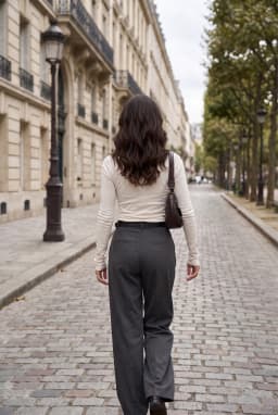 Women's White Crew Neck Fitted Long Sleeve Top with Thumbholes