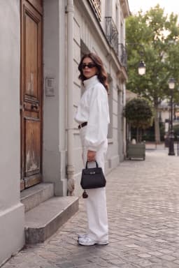 Women's White Zip-Up Jacket Balloon Sleeve Polo Collar