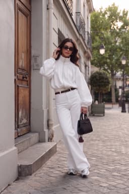 Women's White Zip-Up Jacket Balloon Sleeve Polo Collar