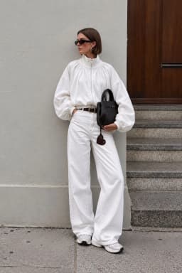 Women's White Zip-Up Jacket Balloon Sleeve Polo Collar