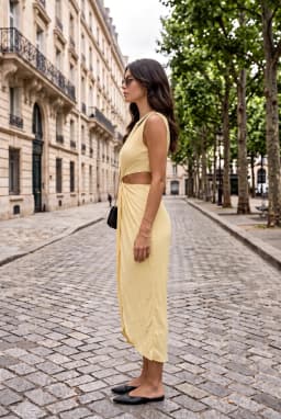 Robe Longue d'Été en Lin Jaune avec Découpes et Fente — Jaune